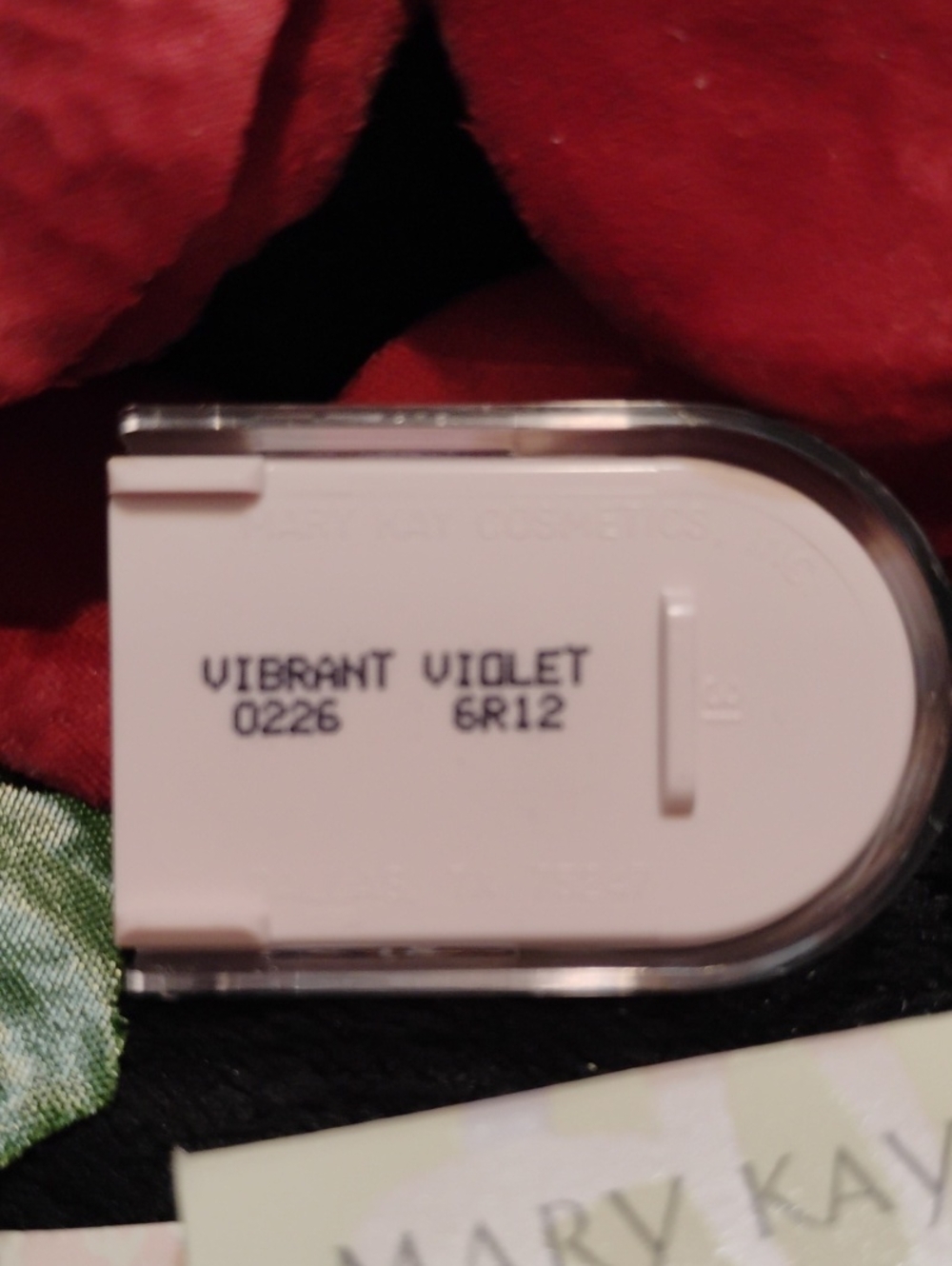 Violet Powder Perfect Eye Color - Picture 2 of 2